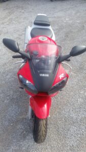 YAMAHA R6 1999_front