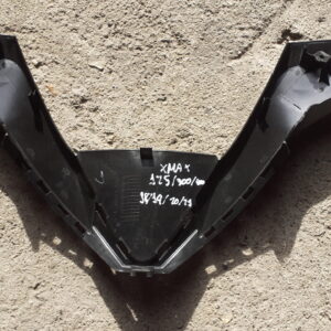 Tapa de manillar YAMAHA Xmax 125-300-400 año 2018-2021. Recambio original.