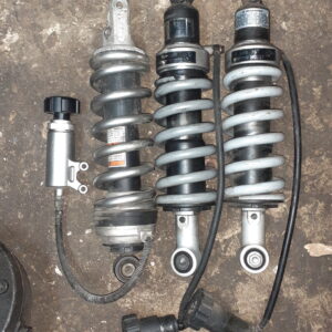 Amortiguador trasero original para BMW R850 del año 2002: recambio de suspensión revisado y listo para montaje