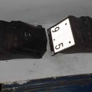 Portamatrículas Kawasaki ZZR 600 año 1990. Recambio riginal. 60€ unid.