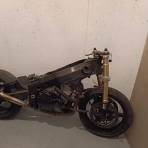 Motor completo Suzuki GSX-R 600 K5 año 2005 recuperado y verificado.