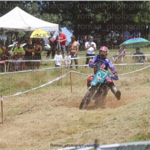 KTM SX 125 de 1989 en carrera de motocross clásico. Unidad personal de VAYAFABA puesta a punto para competición oficial.