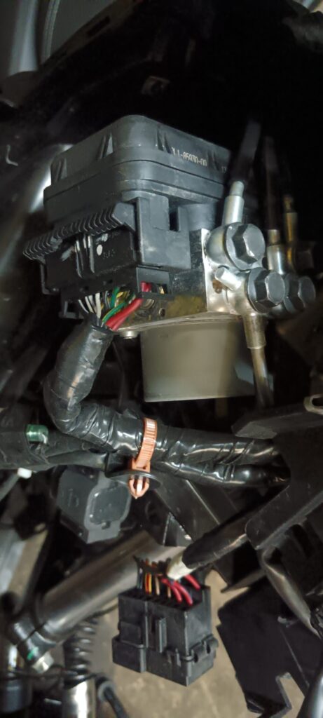 Modulador ABS Yamaha XMAX 2022 - Referencia original