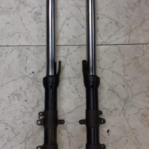 Juego de barras de horquilla originales para Yamaha Fazer 600 (2008), recambio recuperado en perfecto estado.