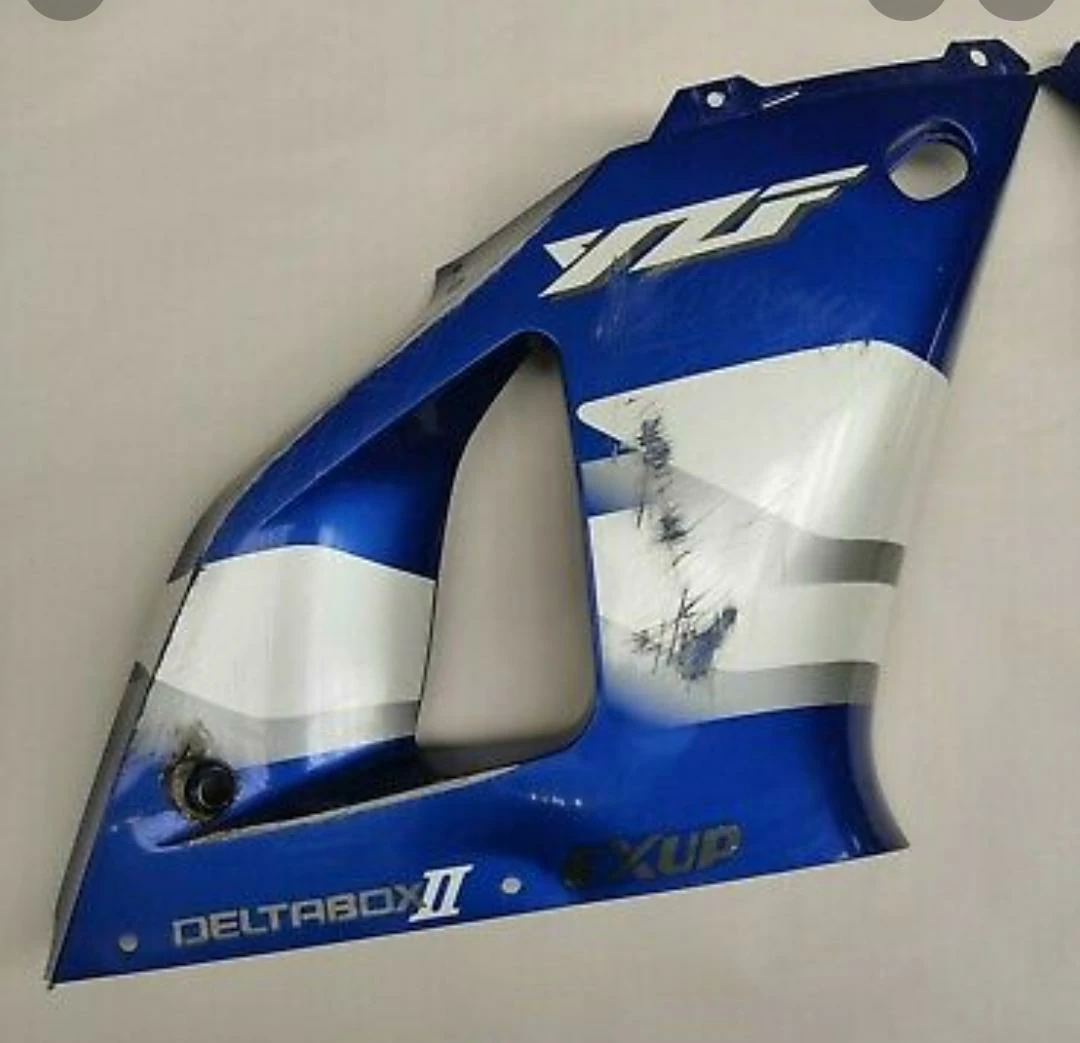 Carenado lateral derecho original para Yamaha YZF 1000 R1 (2000-2001) con adhesivos Deltabox II y EXUP.