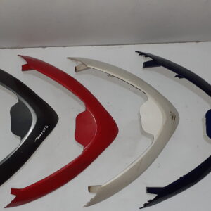 Embellecedores de cúpula para Suzuki Burgman en colores negro, rojo, blanco y azul. Recambio frontal de carenado.