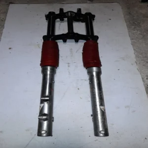 Horquilla delantera completa con tijas y fuelles rojos para Honda CRM 75 modelos de 1989 a 1992.