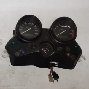 Cuadro de instrumentos y relojes originales para Honda Varadero XL1000V (1998), incluye velocímetro, tacómetro e indicadores de temperatura.