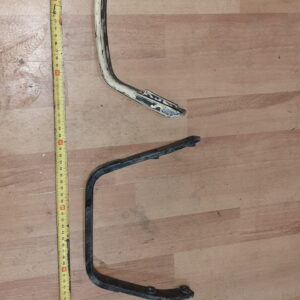 Dimensiones de asa trasera para Suzuki GSXR 750 (1987-1989). Medidas con flexómetro para recambio de asiento original.