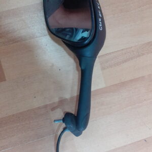 Espejo retrovisor izquierdo usado para Suzuki GSX-R 1000 K5-K6 (2005-2006). Con marca visible y cableado.