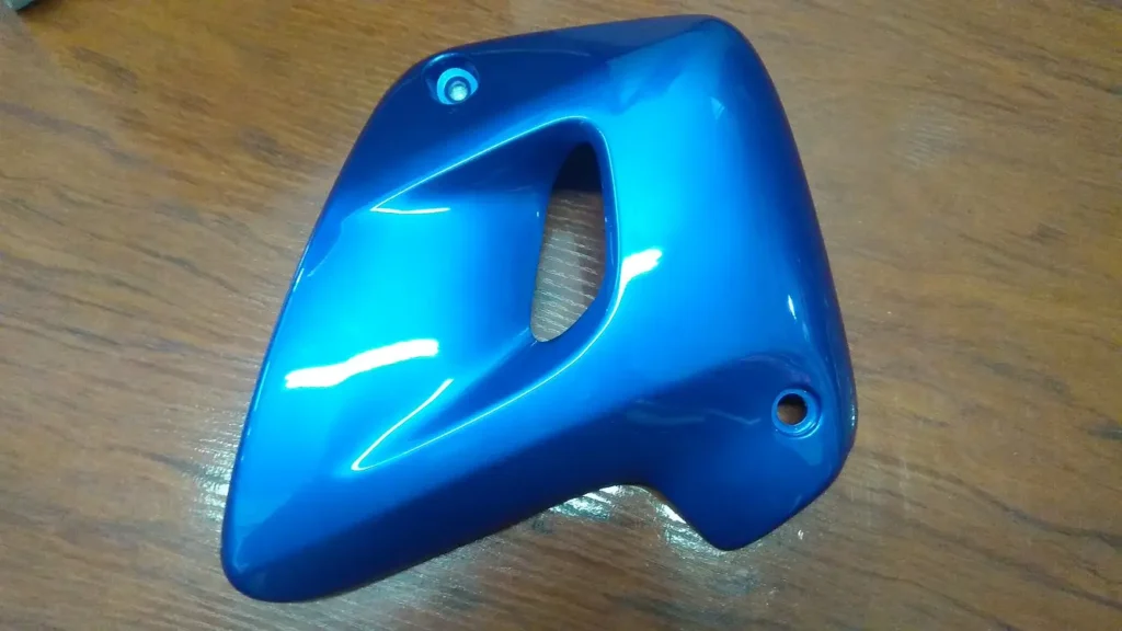 Tapa lateral derecha del carenado original en color azul para motocicleta Honda CB 500.