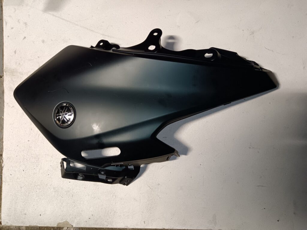Carenado lateral derecho negro mate original para scooter Yamaha NMAX 125, pieza de carrocería lateral.